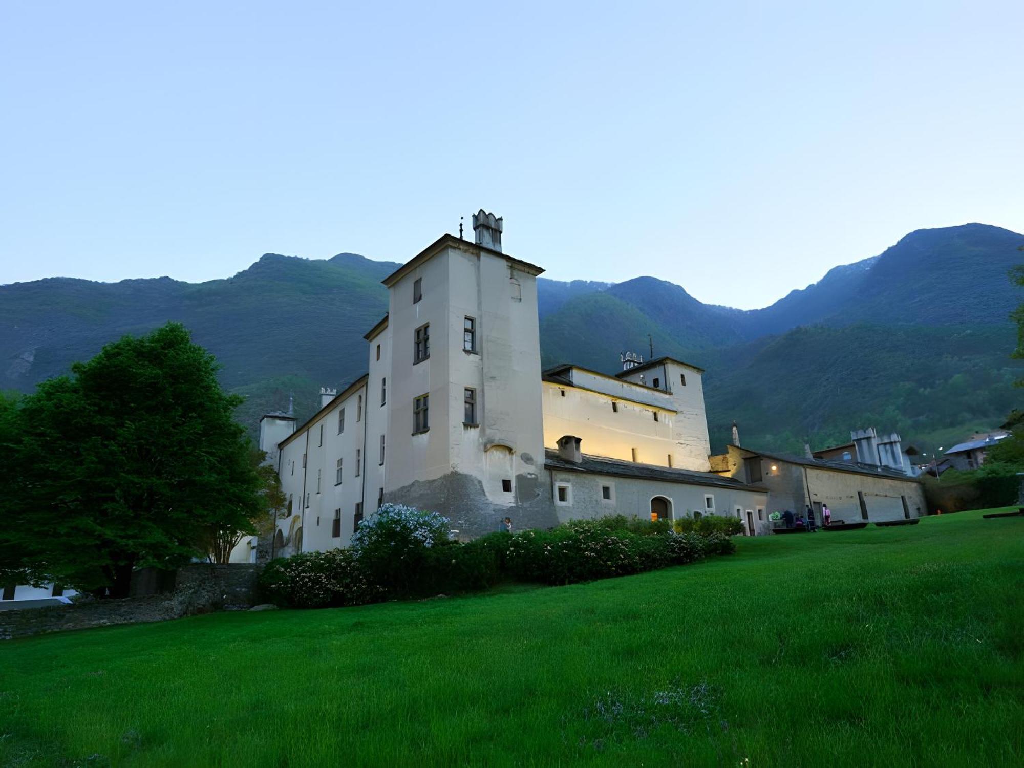 Il Pellegrino Bed & Breakfast Issogne Eksteriør bilde